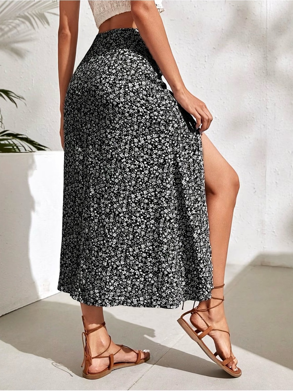 Floral Split Maxi Skirt - Black/White - Picture 2 of 5